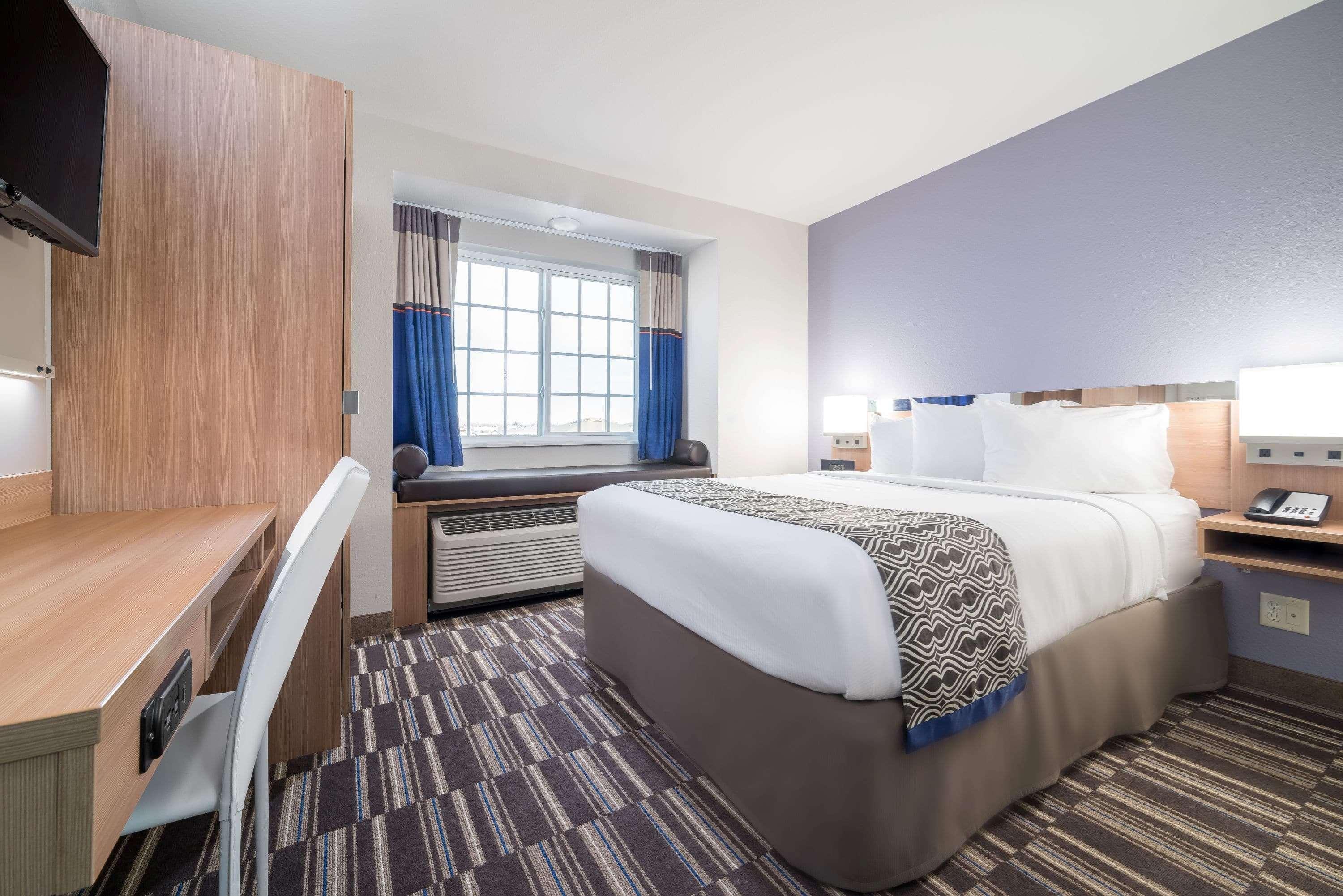 Microtel Inn & Suites By Wyndham Moorhead Fargo Area Exterior photo