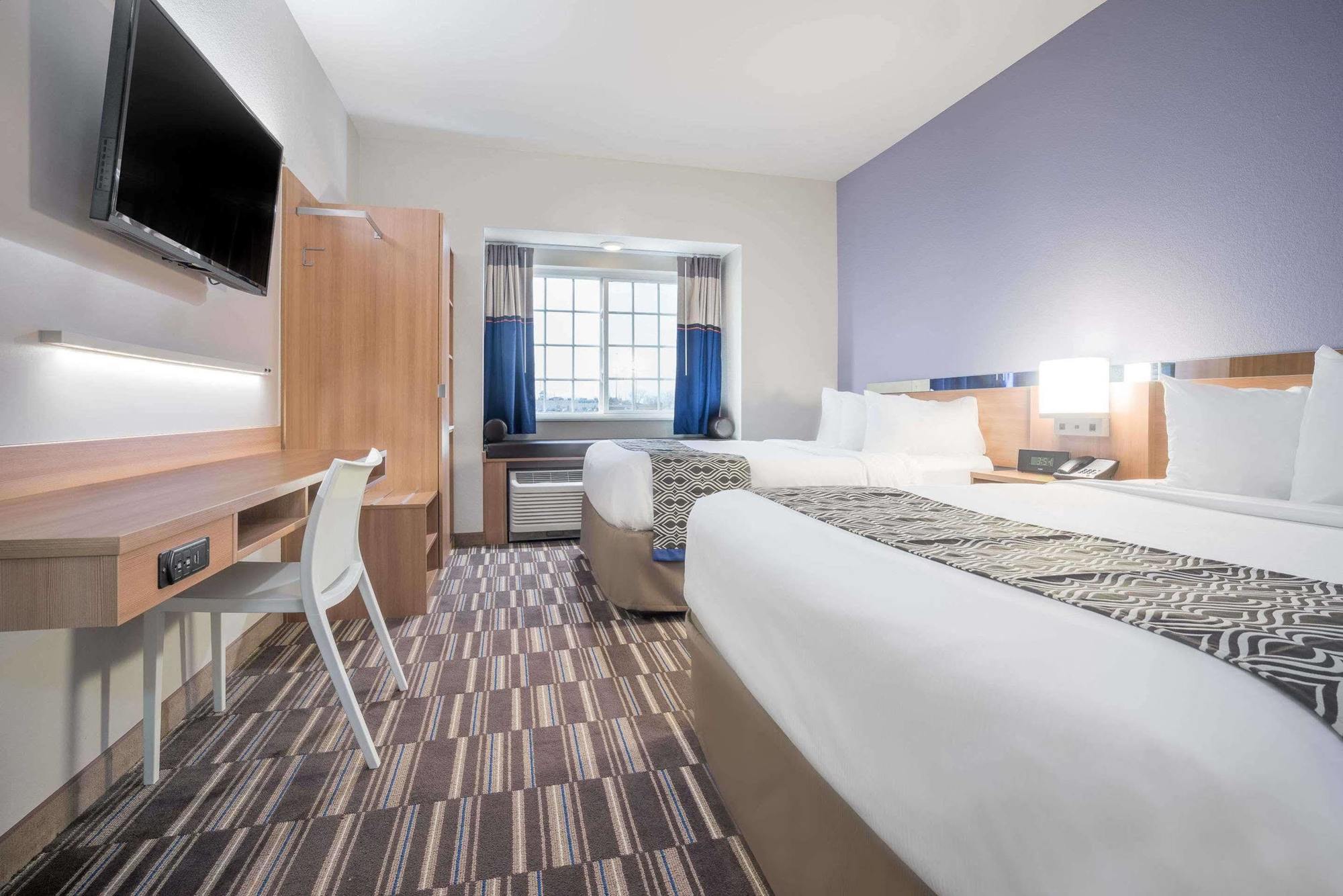 Microtel Inn & Suites By Wyndham Moorhead Fargo Area Exterior photo